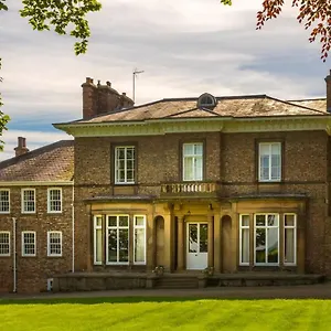 The Wing At Brook Hall Nr York & Leeds - Free Hot Tub Holiday home